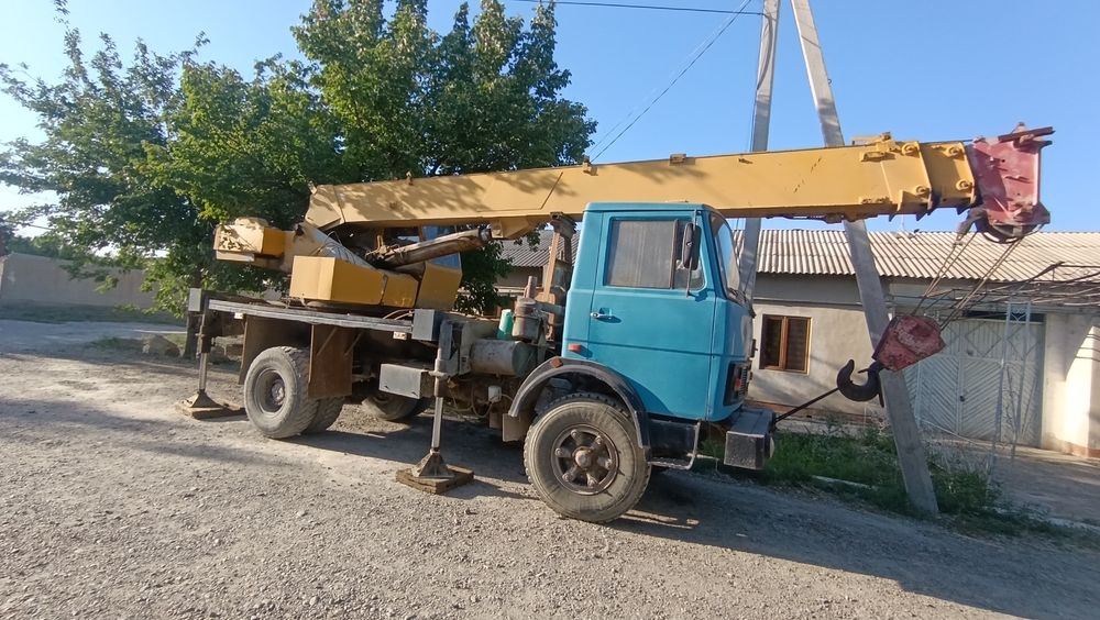 Maz avtokran sotiladi