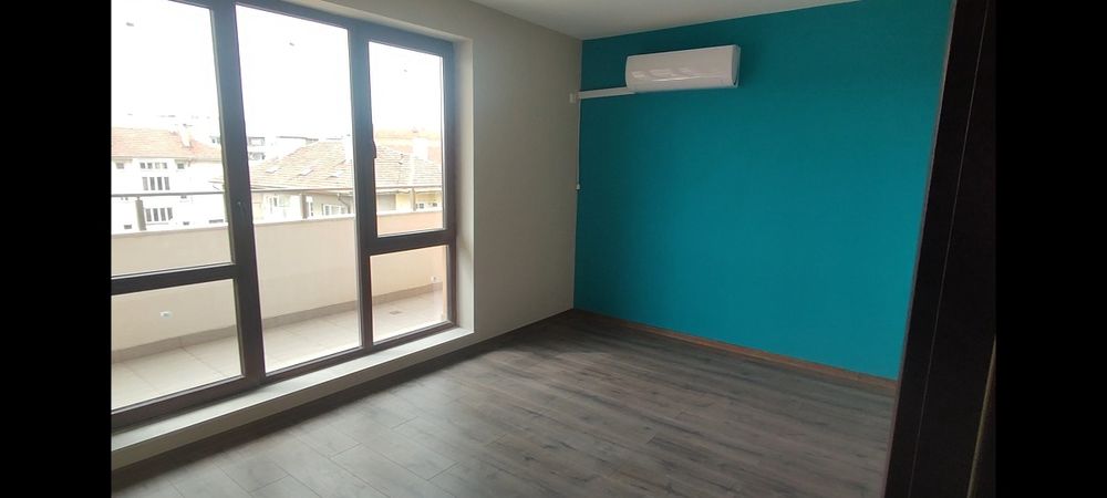 Продава се Тристаен апартамент в Казанлък - 110 кв.м за 1372 €/кв.м - Снимка #9