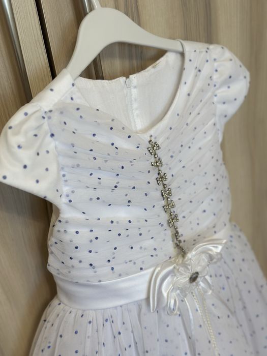 Платье на девочку