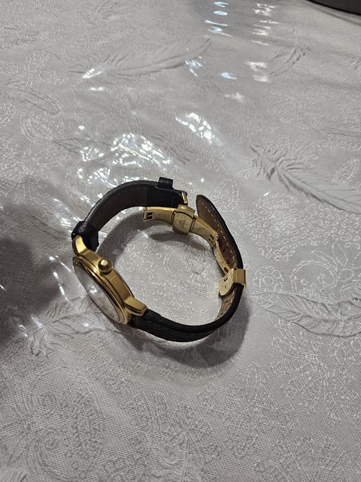 Продам часы верховный суд