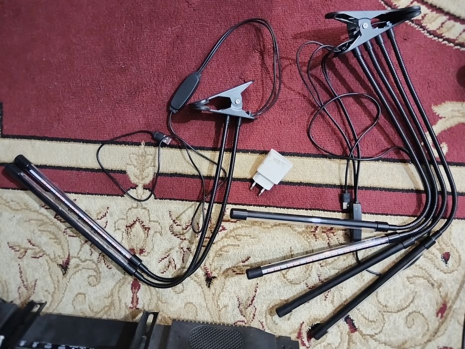 Продам Фитолампы две штуки