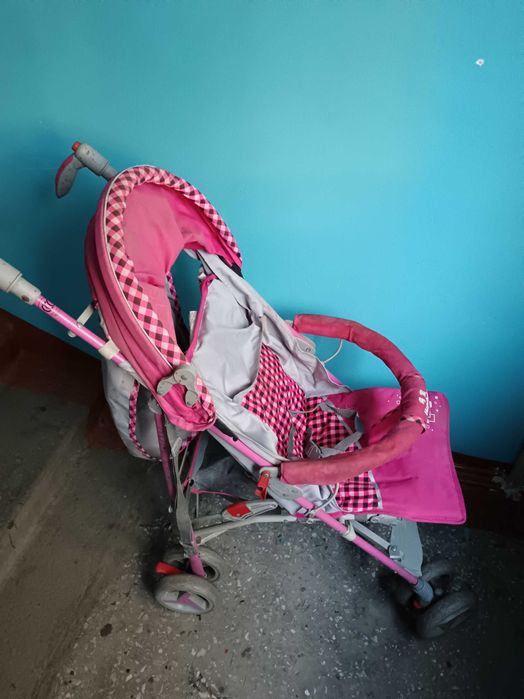 Прогулочная коляска