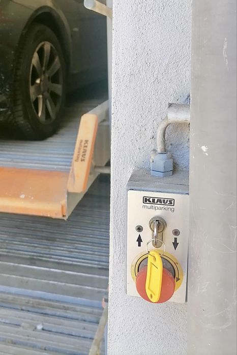 Închiriere loc parcare