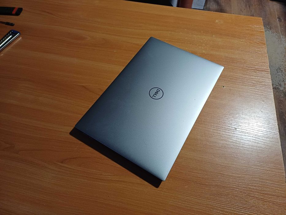 4K IGZO Touch Core i7-10850H DELL 16GB DDR4/512GB SSD/Quadro T2000 4GB