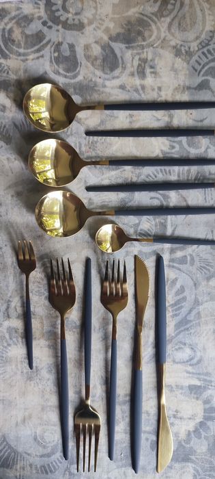 Пълен комплект премиум прибори за хранене