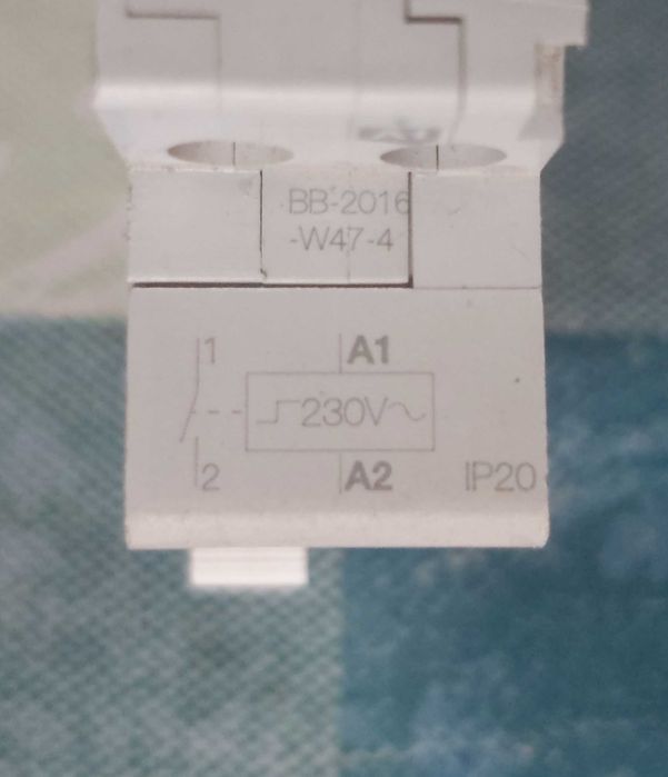 Releu Schneider pas-cu-pas, teleruptor