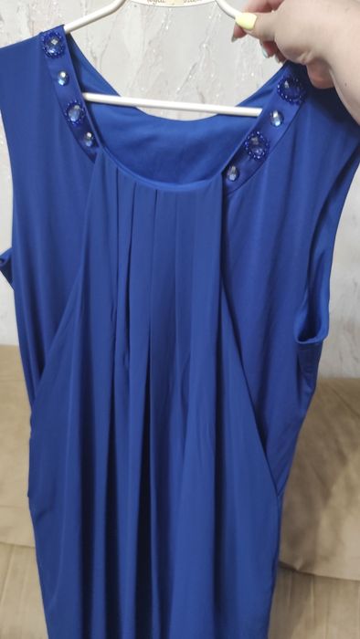 Продам платье нарядное