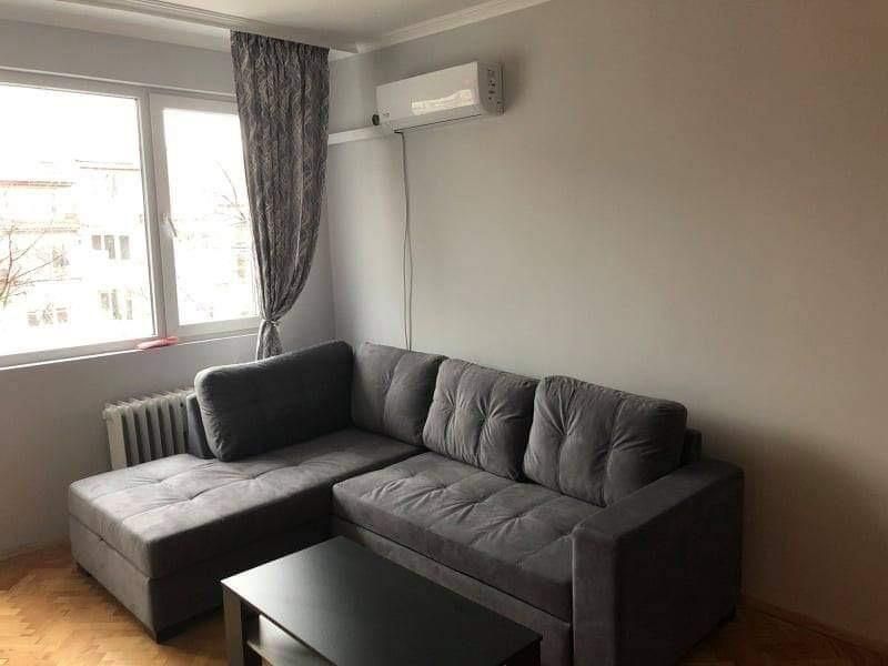 Дава се под наем Двустаен апартамент в София, Център - 70 кв.м за 797.64 € - Снимка #1