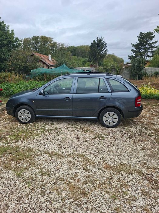 Продавам шкода фабия