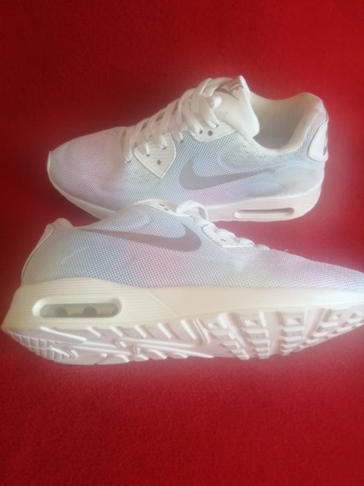 NIKE, Дамски маратонки, маркови.номер 35.