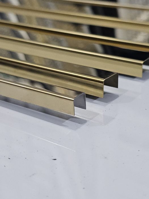 Металлический порожек П - образный