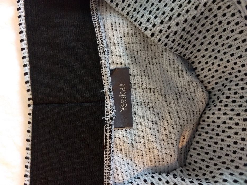 Fusta C&A evazata, marime 34