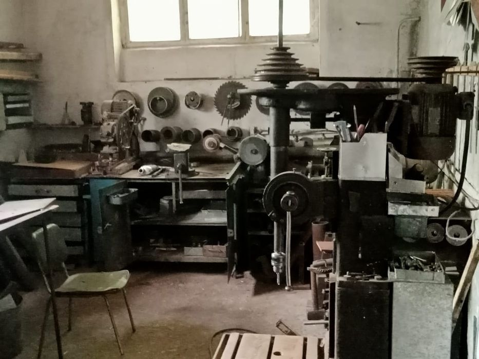 Продам Цех со станками в промышленной зоне