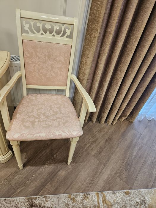 Продается стол и стул 12 чел б/у