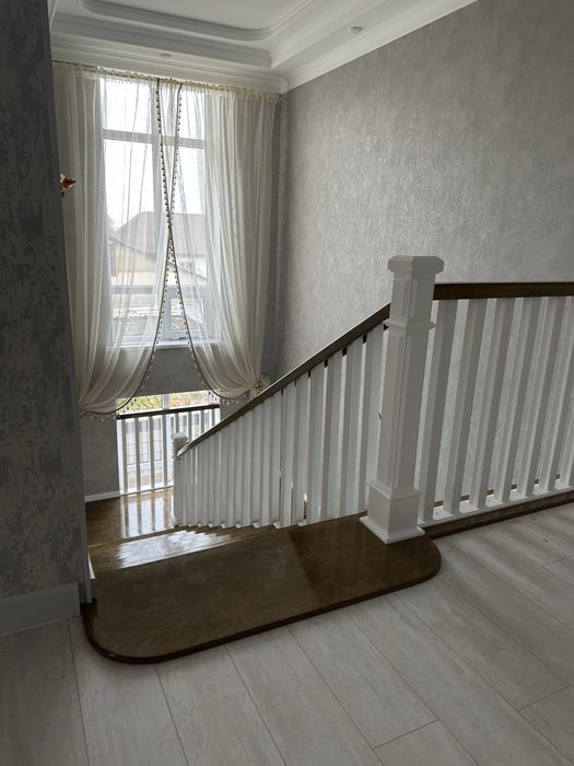 Лестницы из массива дерева