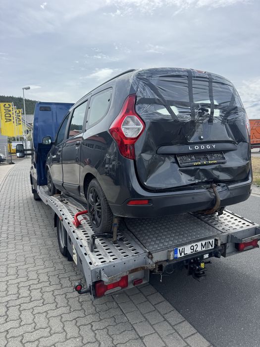 Tractari auto/ platforma auto/ transport auto