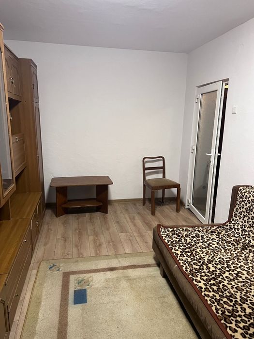 Garsoniera de închiriat Arad