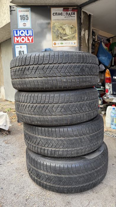 Зимни гими 235/55/19  101V Dot 2022 PIRELLI