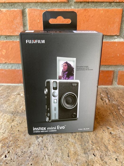Fujifilm Aparat Instax mini evo Black Hybrid camera Nou la cutie nefolosit