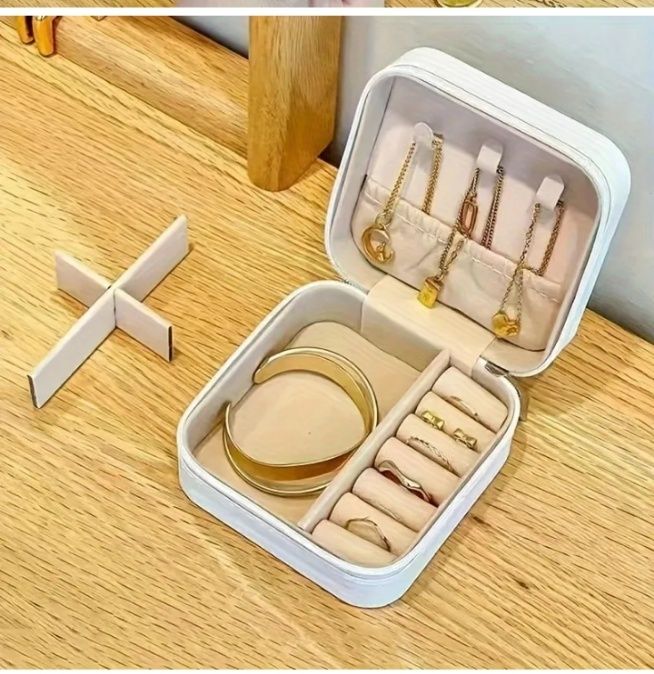 На подарок шкатулка для украшений