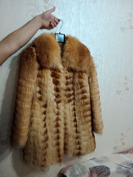 Продам полушубок лисий