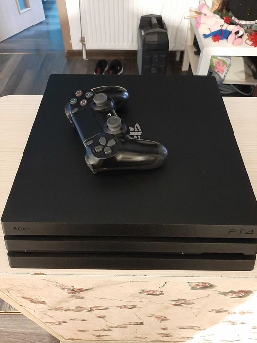 Playstation 4 PRO PS4 Modat 1TB SSD + Multe jocuri