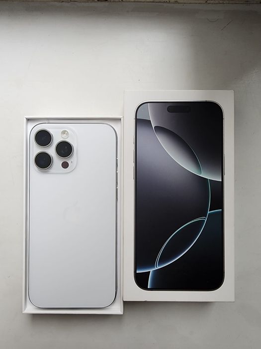 Продам 16 про макс 512