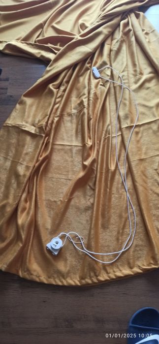 Три броя пердете с механизъм