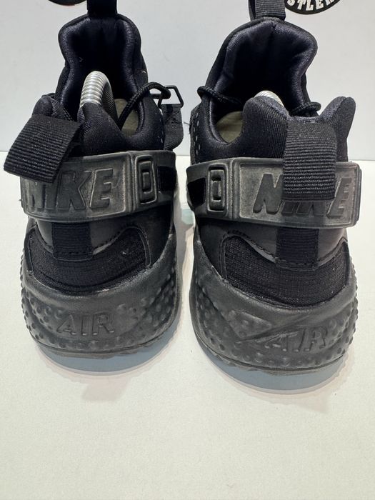 Маратонки NIKE AIR  HUARACHE . Номер 40