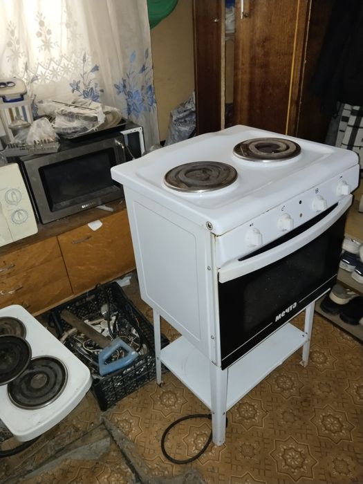 Продам электро плиту Мечта
