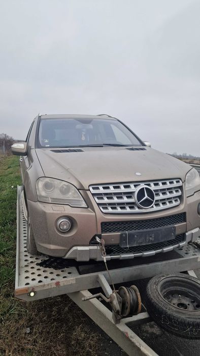 Dezmembrez Mercedes ML Facelift W164 ML280 ML320 ML350 ML420 ML500