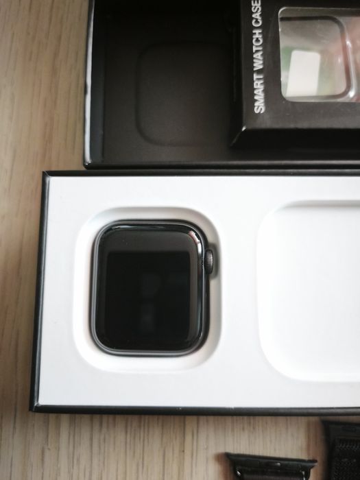 Часовник Apple Watch Nike  SE 40mm  SG MKQ33BS/A