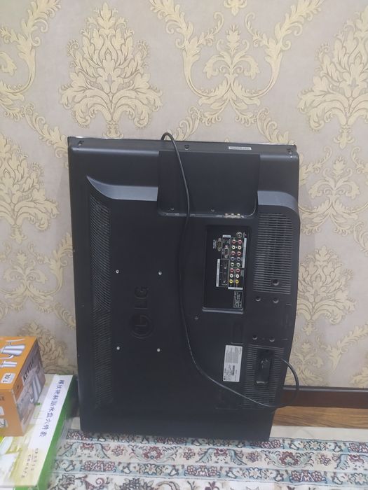 Продам телевизор.