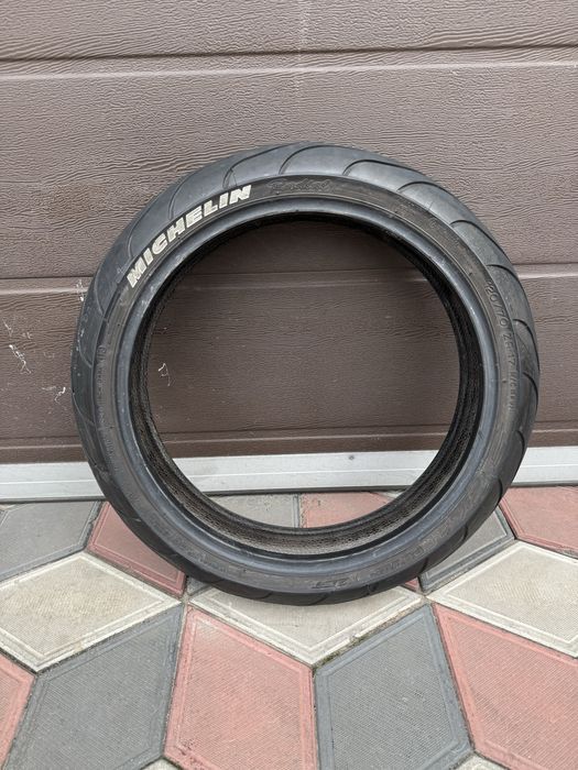 Шина Michelin 120 70 для мотоцикла