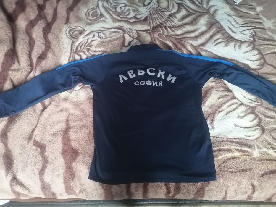 Горнище на Левски на найк размер М