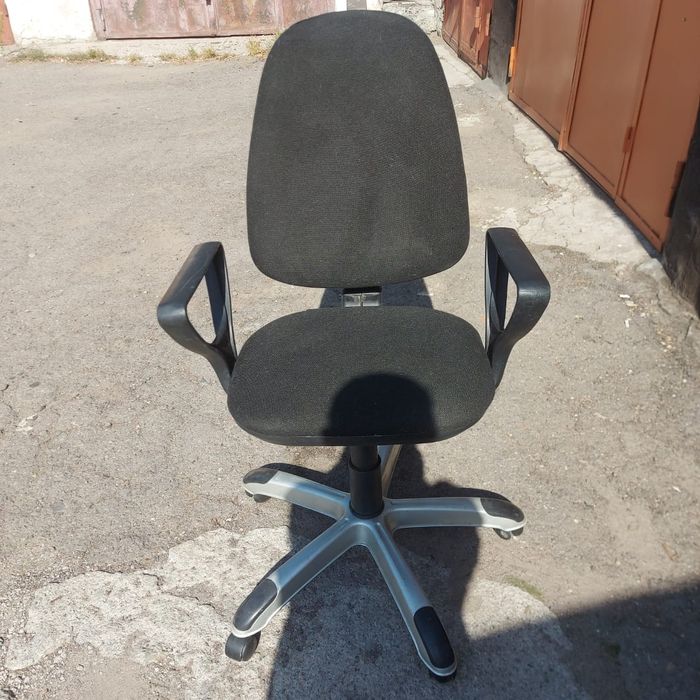 Компъютерное кресло.