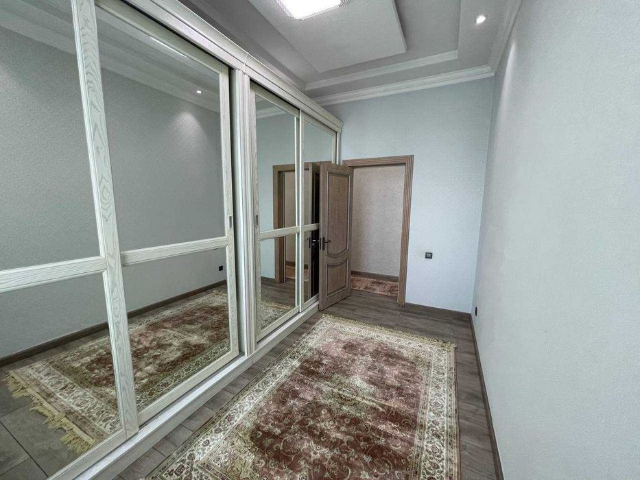 Продаётся 4-х комнатная квартира в ЖК Shedevr, 144кв.м. Ц-4.