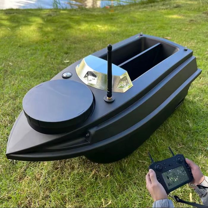 Лодка за захранка V030 КАТАМАРАН!