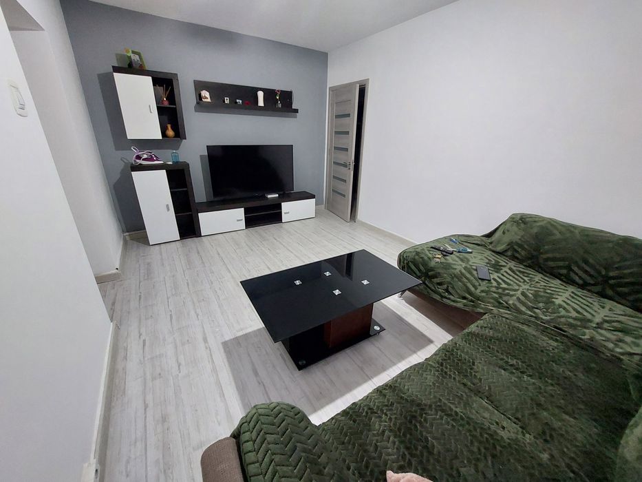 Apartament cu 3 camere,250 de lei,regim hotelier