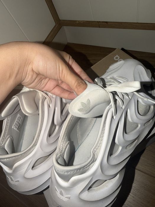 Кроссовки Adidas
