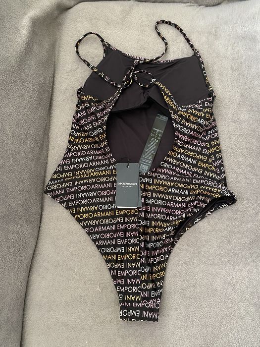 Emporio Armani - нов оригинален бански S