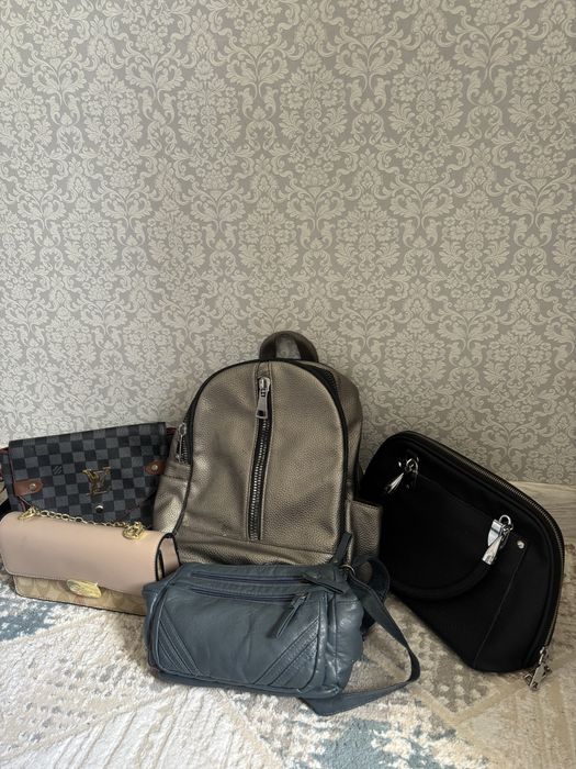 Продается сумки по 3000тг