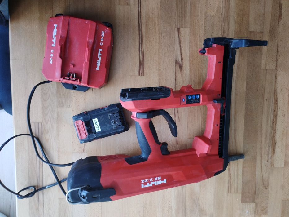 Vând pistol cuie beton hilti Bx3 Nuron corpul nou!