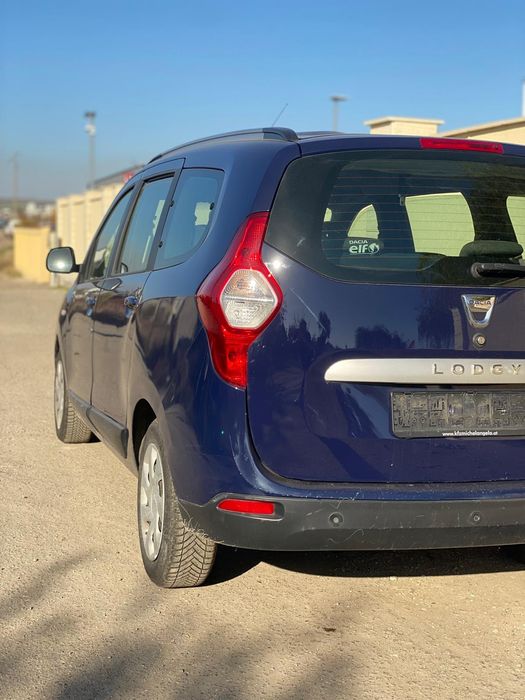 Vând Dacia Lodgy 7 locuri 1.6 benzina an 2015