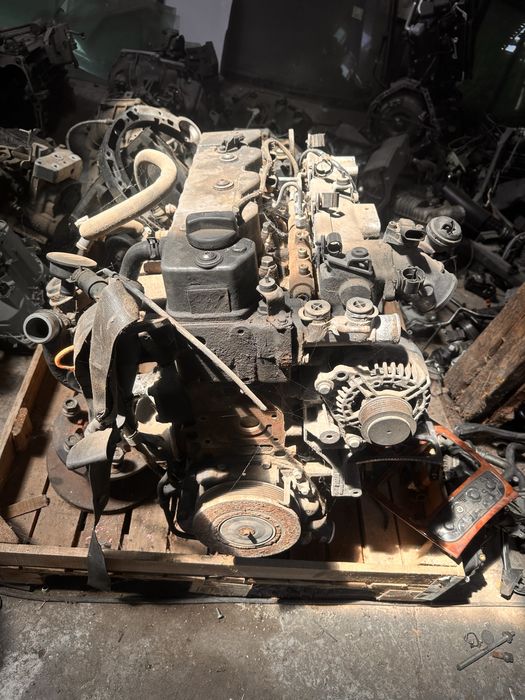 Motor 2.8 man 158 cp lt46