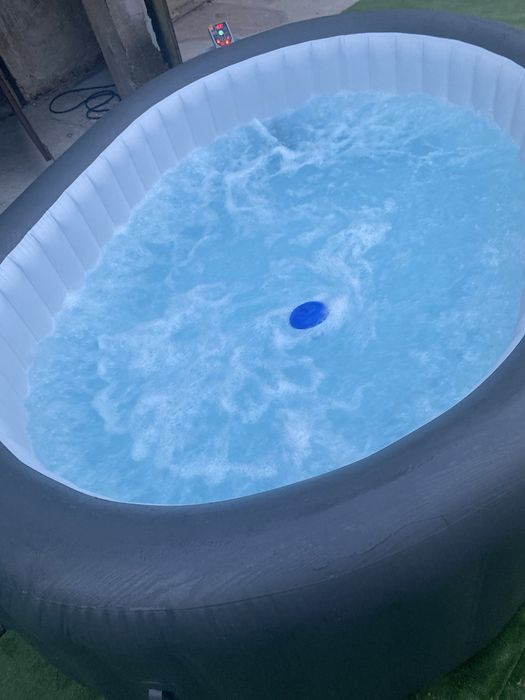 Jacuzzi LAYZ SPA