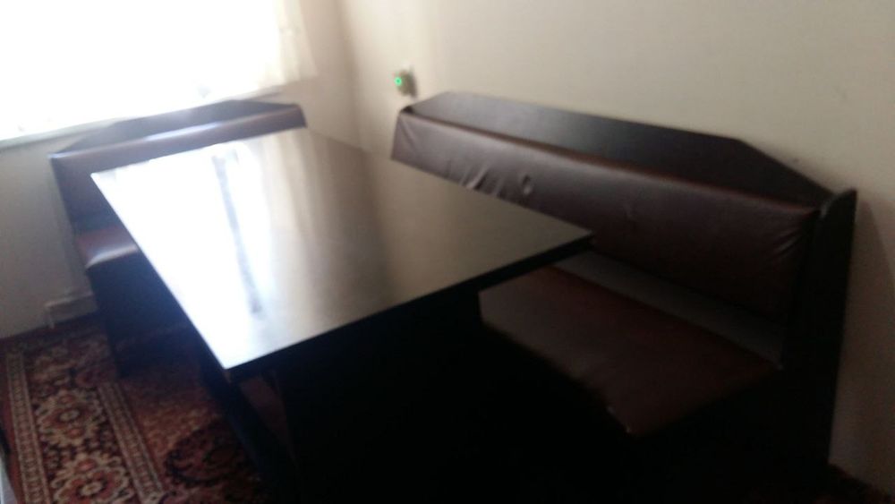 Кухонный уголок коричнеыый