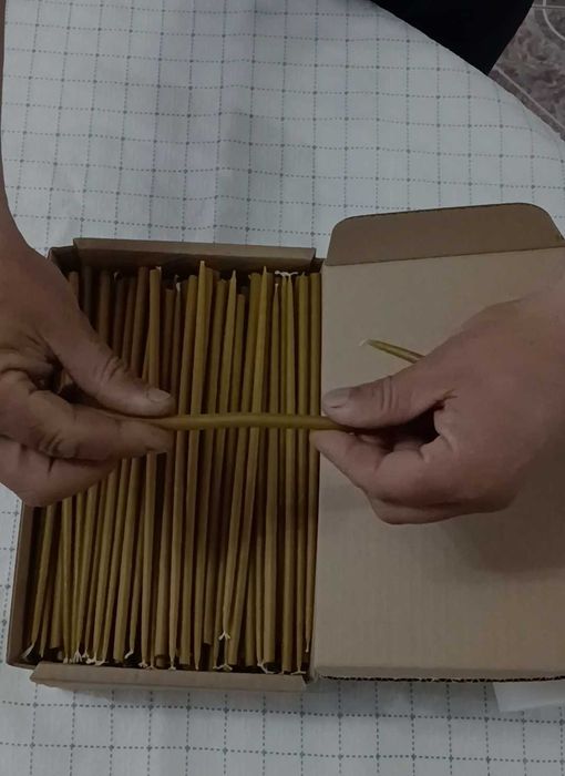 Lumanari din ceara, fabricate manual