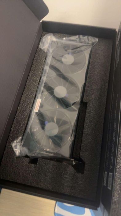 Placa video rx 9070 xt xfx swift + GARANTIE