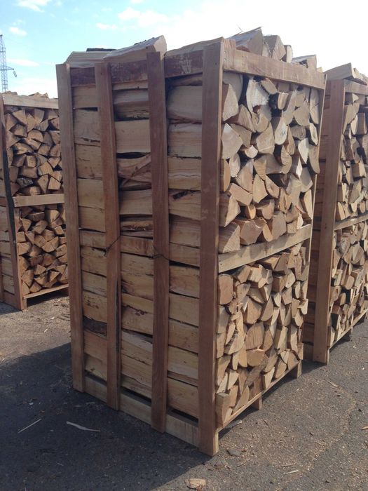 Cherestea,grinzi,corni,mobilier de gradina,sauna,ciubar,lemn de foc.